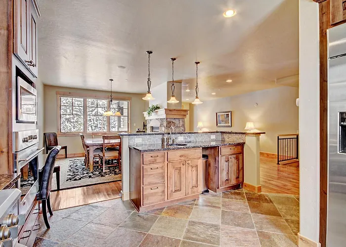 39b Union Creek Townhomes West Apartment *